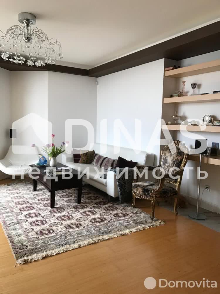 Снять 4-комнатную квартиру в Минске, ул. Белорусская, д. 15, 1000USD, код 104672 - фото 1