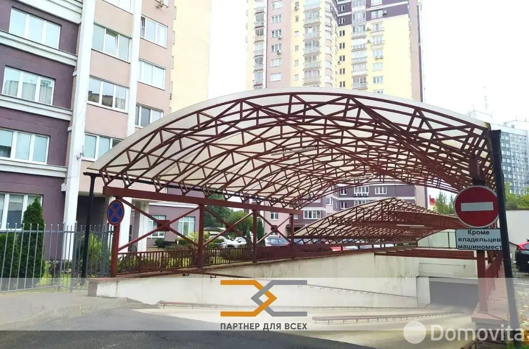 гараж, Минск, ул. Сурганова, д. 7/А на ст. метро Академия наук