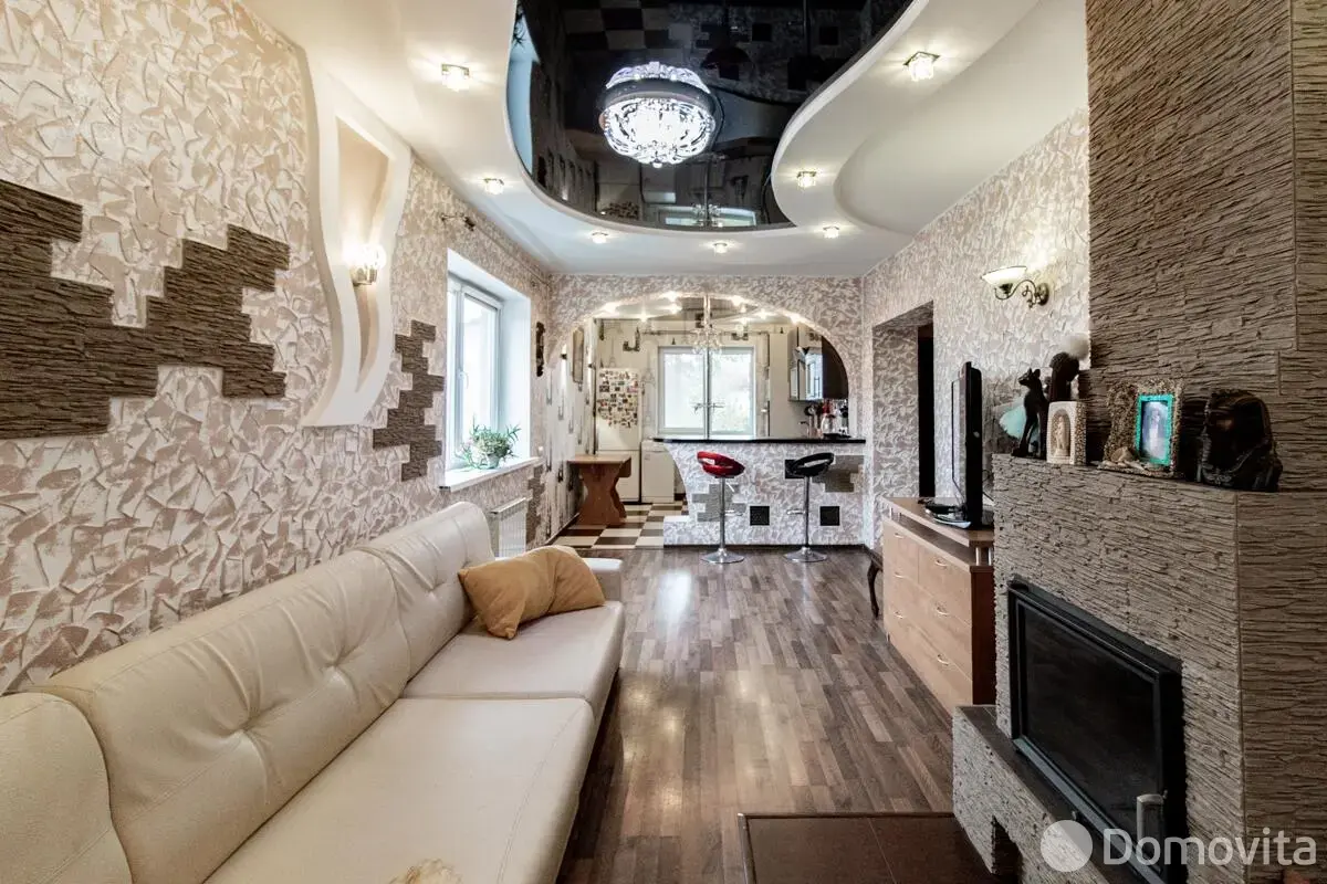 дом, Большой Тростенец, ул. Школьная