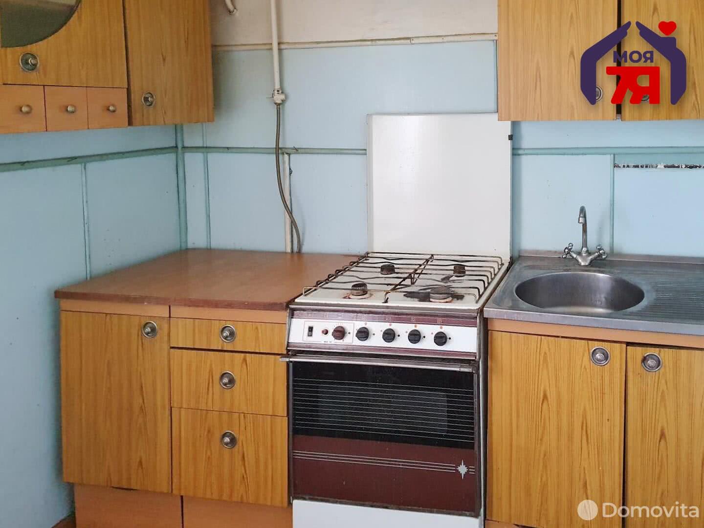 Купить 1-комнатную квартиру в Слуцке, ул. Строителей, д. 7, 21900 USD, код: 1030429 - фото 3