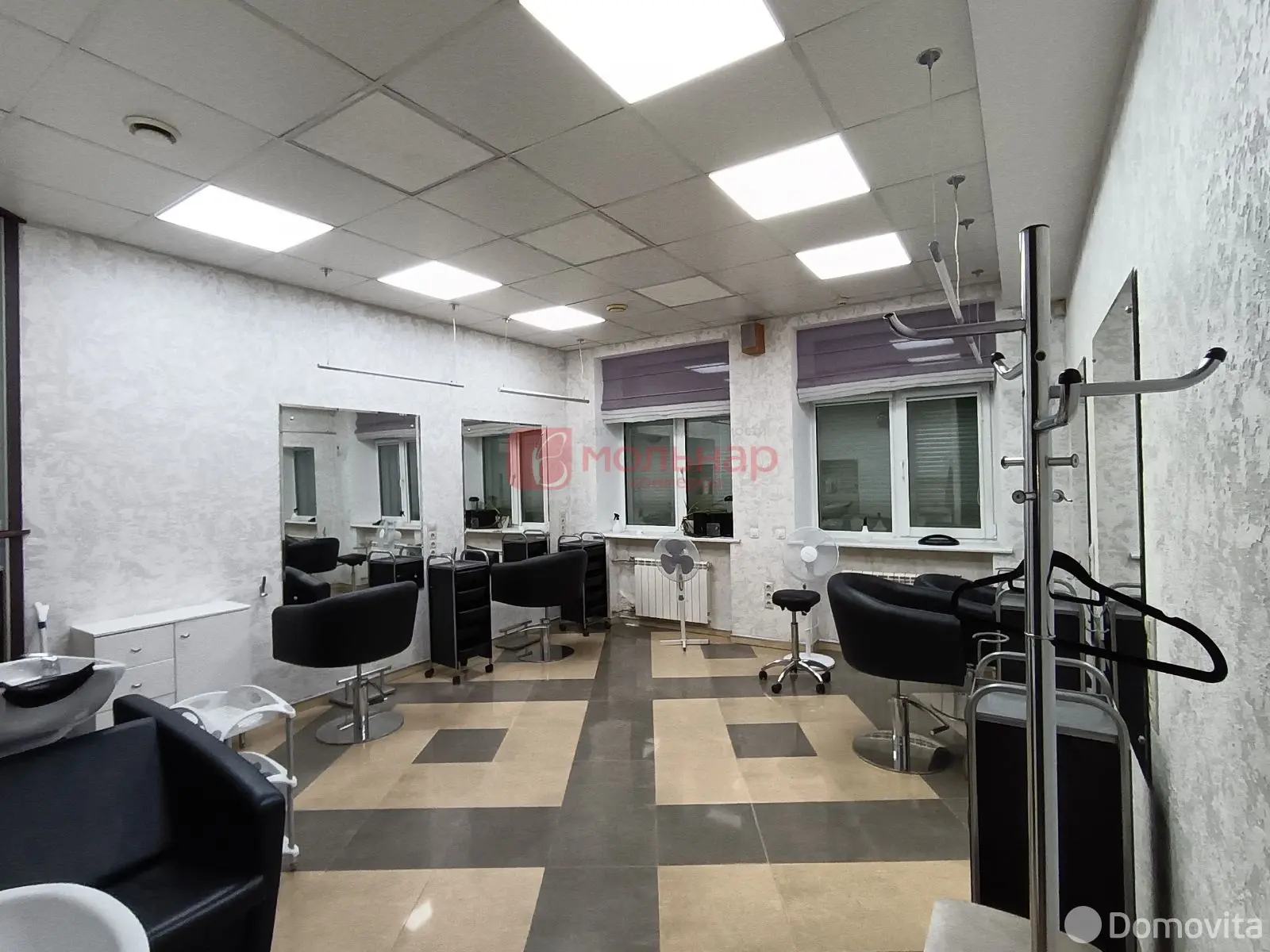 объект сферы услуг, Минск, ул. Якуба Коласа, д. 25/1 на ст. метро Академия наук