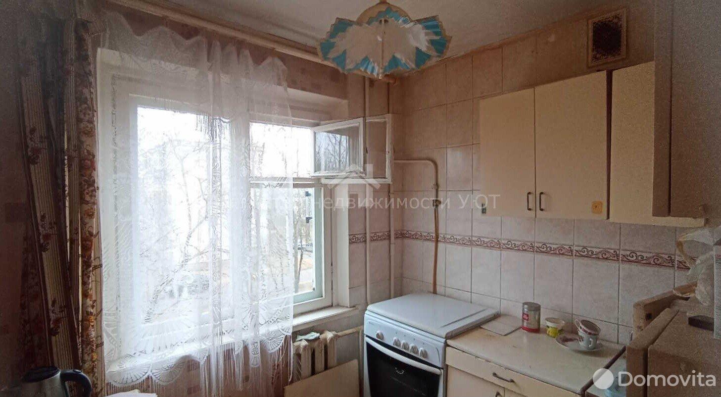 Купить 3-комнатную квартиру в Витебске, пр-т Черняховского, 31200 USD, код: 988857 - фото 1