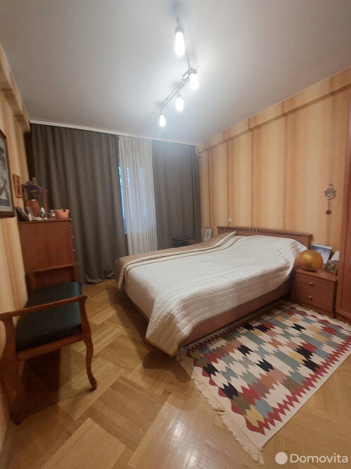 Продажа 3-комнатной квартиры в Минске, ул. Дунина-Марцинкевича, д. 6, 95000 USD, код: 978640 - фото 6