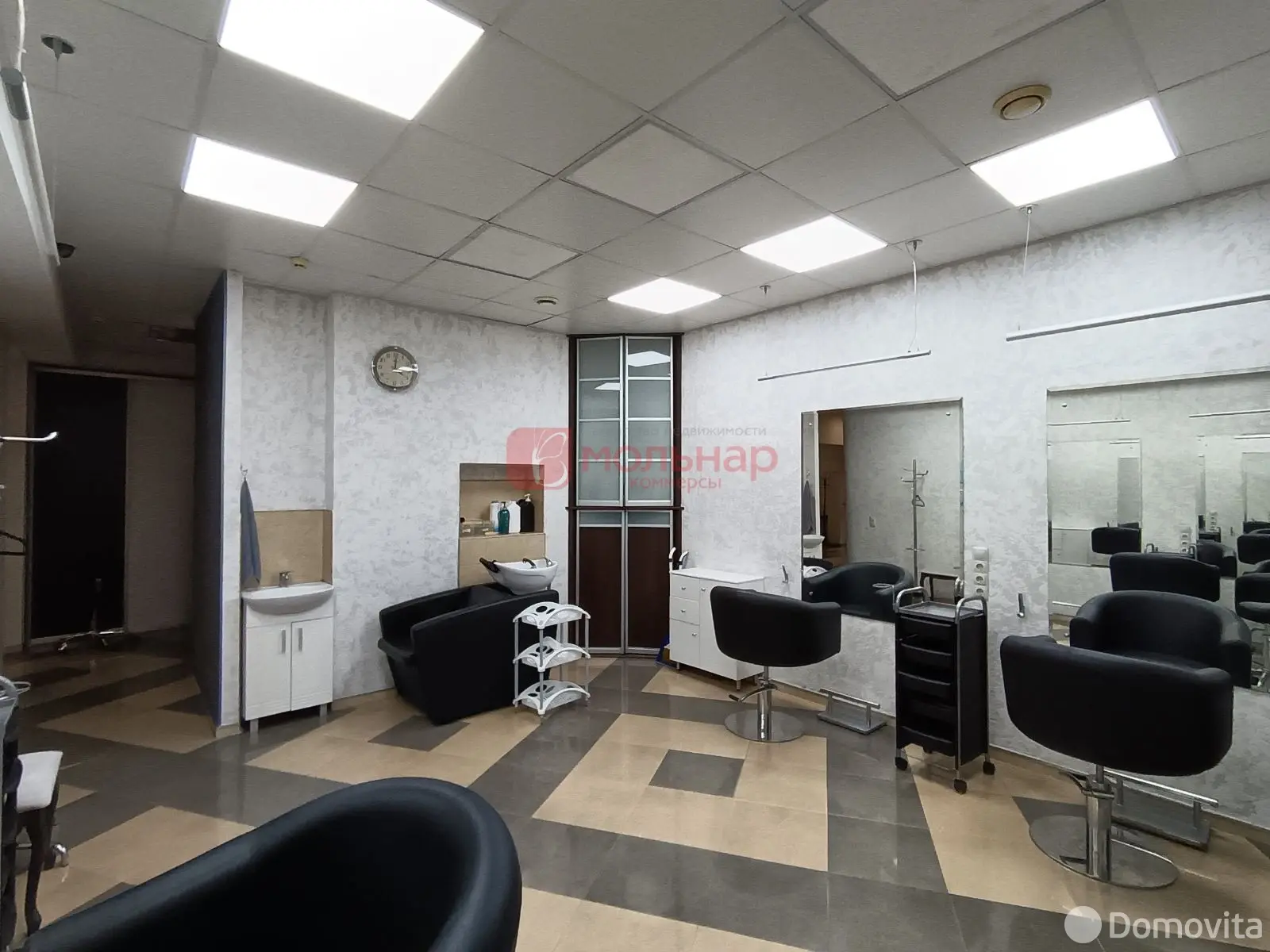 объект сферы услуг, Минск, ул. Якуба Коласа, д. 25/1 на ст. метро Академия наук