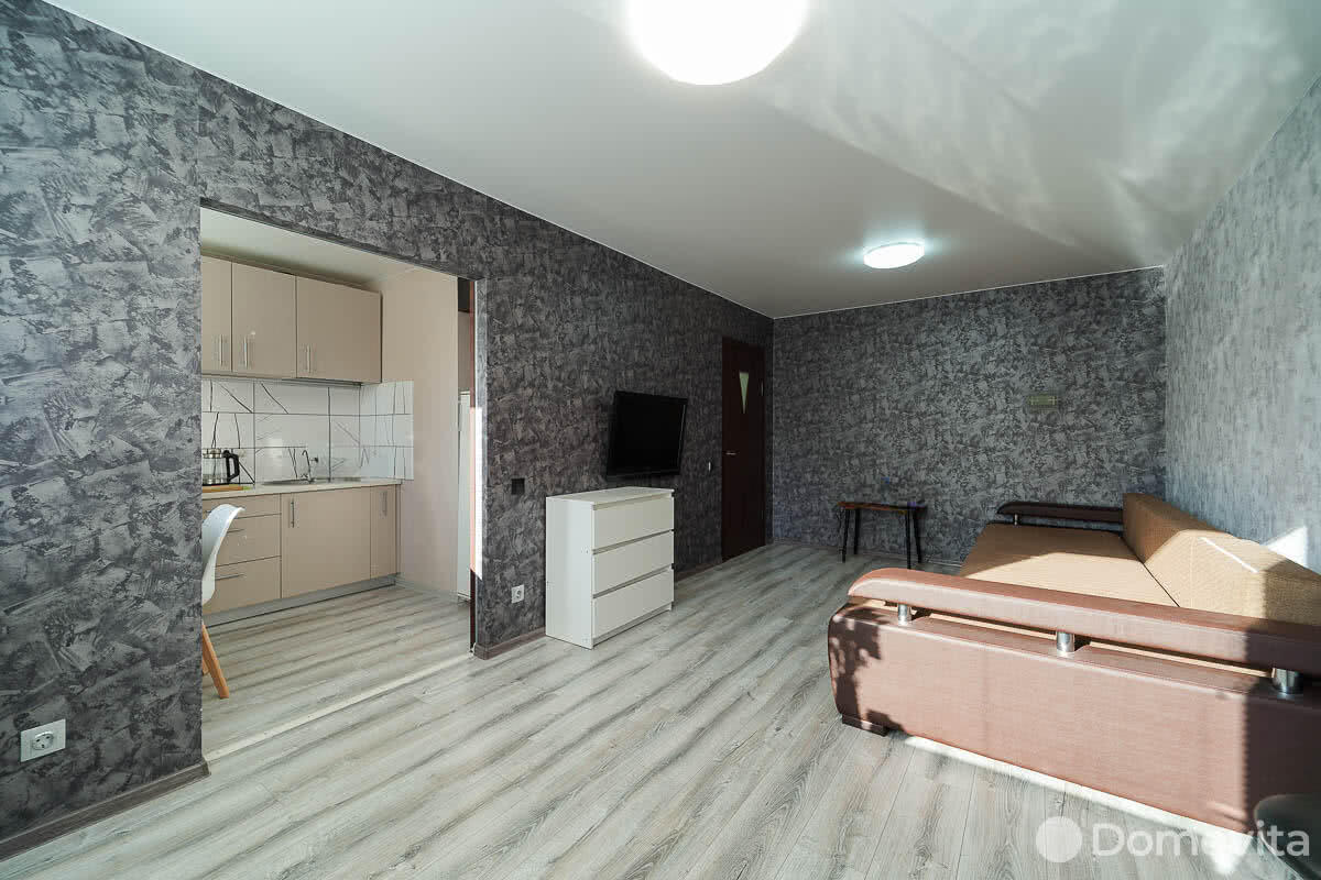 Купить 1-комнатную квартиру в Минске, ул. Солнечная, д. 30/2, 53000 USD, код: 1017576 - фото 1