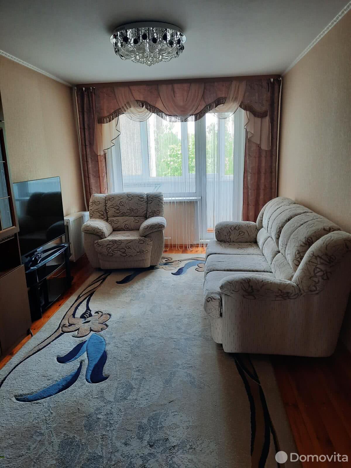 Продажа 3-комнатной квартиры в Слуцке, ул. Чехова, д. 39, 48000 USD, код: 1006864 - фото 1