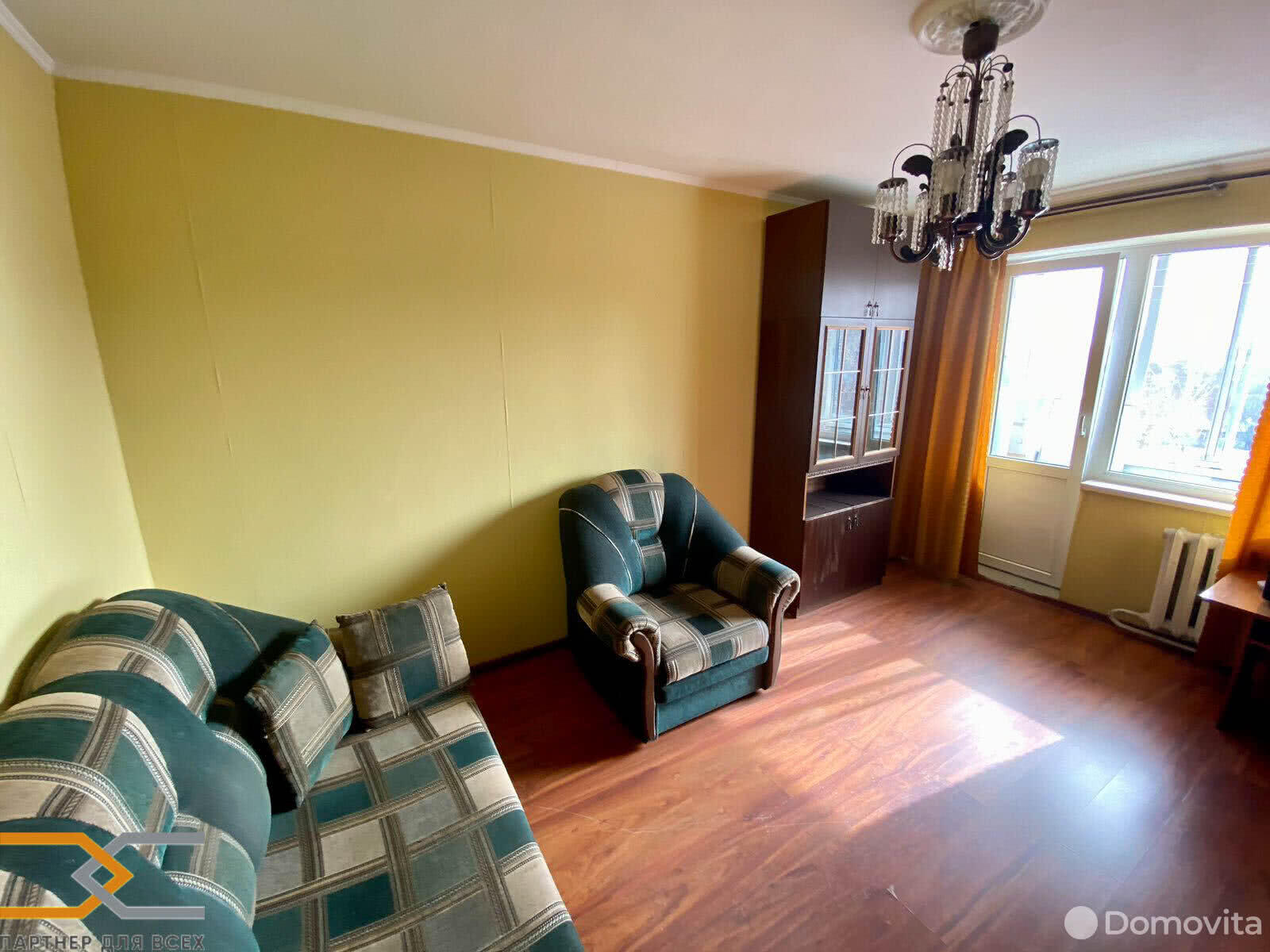 Продажа 2-комнатной квартиры в Слуцке, ул. Социалистическая, д. 3, 25500 USD, код: 962878 - фото 1