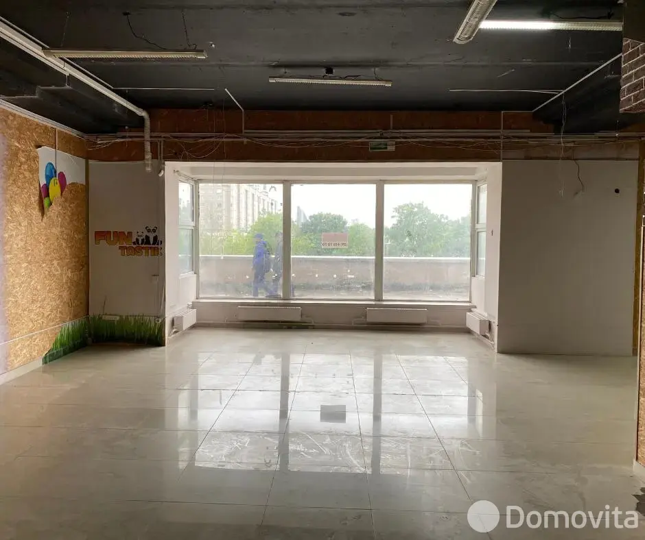 торговый объект, Минск, ул. Руссиянова, д. 4, стоимость аренды 3 043 р./мес.