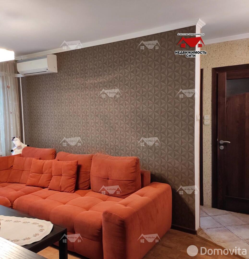 Купить 3-комнатную квартиру в Солигорске, ул. Богомолова, д. 2, 52000 USD, код: 820658 - фото 3