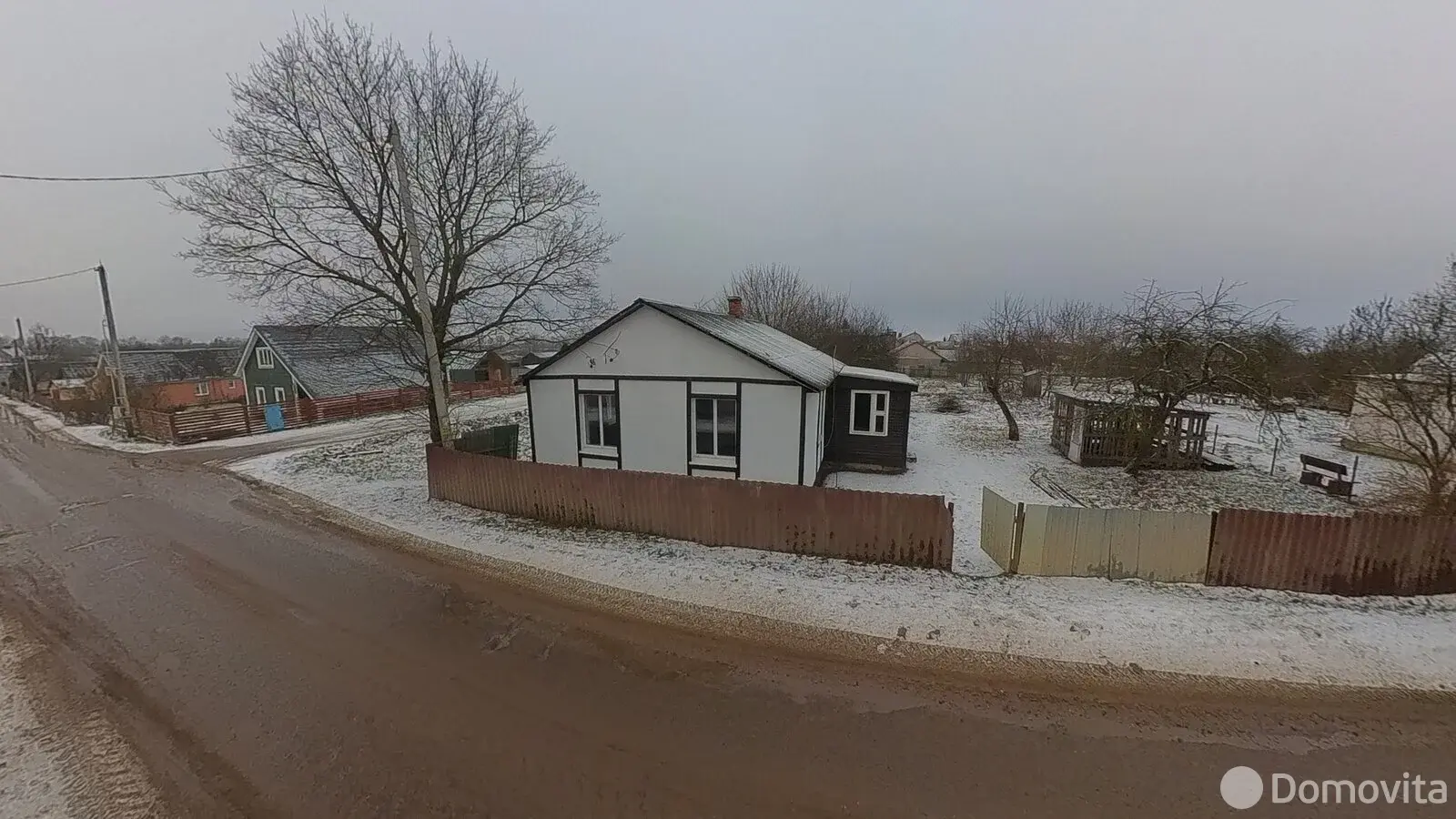 дом, Миколаевичи, ул. Партизанская, д. 23 - лучшее предложение