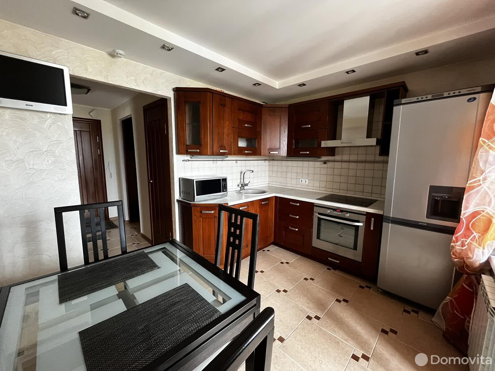 Продажа 3-комнатной квартиры в Минске, ул. Лобанка, д. 32, 99900 USD, код: 1008910 - фото 1