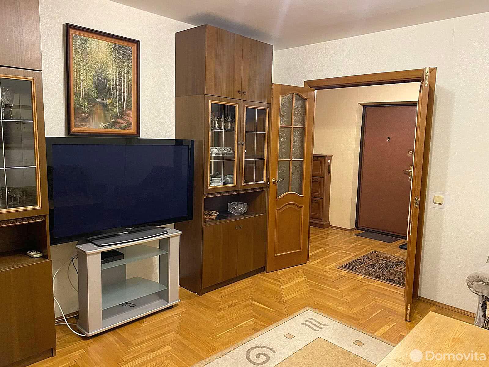 Снять 2-комнатную квартиру в Минске, ул. Немига, д. 12, 400USD, код 138943 - фото 2