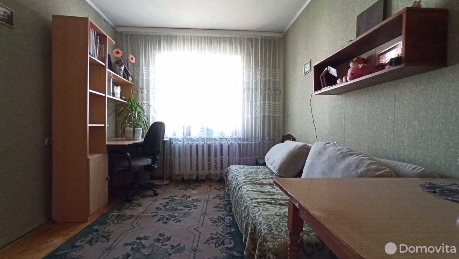 Продажа 3-комнатной квартиры в Барановичах, ул. 50 лет ВЛКСМ, 37000 USD, код: 938570 - фото 6