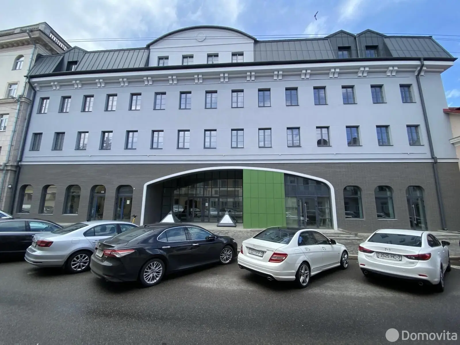 торговый объект, Минск, ул. Интернациональная, д. 3, стоимость аренды 22 019 р./мес.