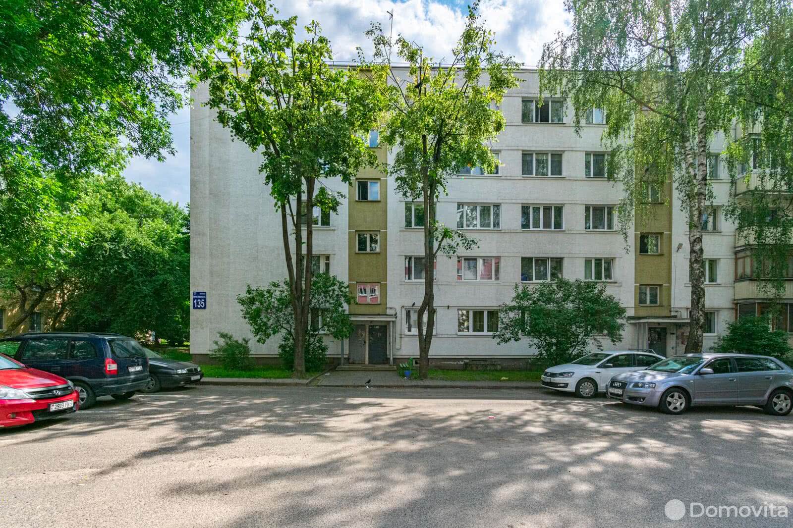 Купить 3-комнатную квартиру в Минске, ул. Карла Либкнехта, д. 135, 68000 USD, код: 1019311 - фото 1