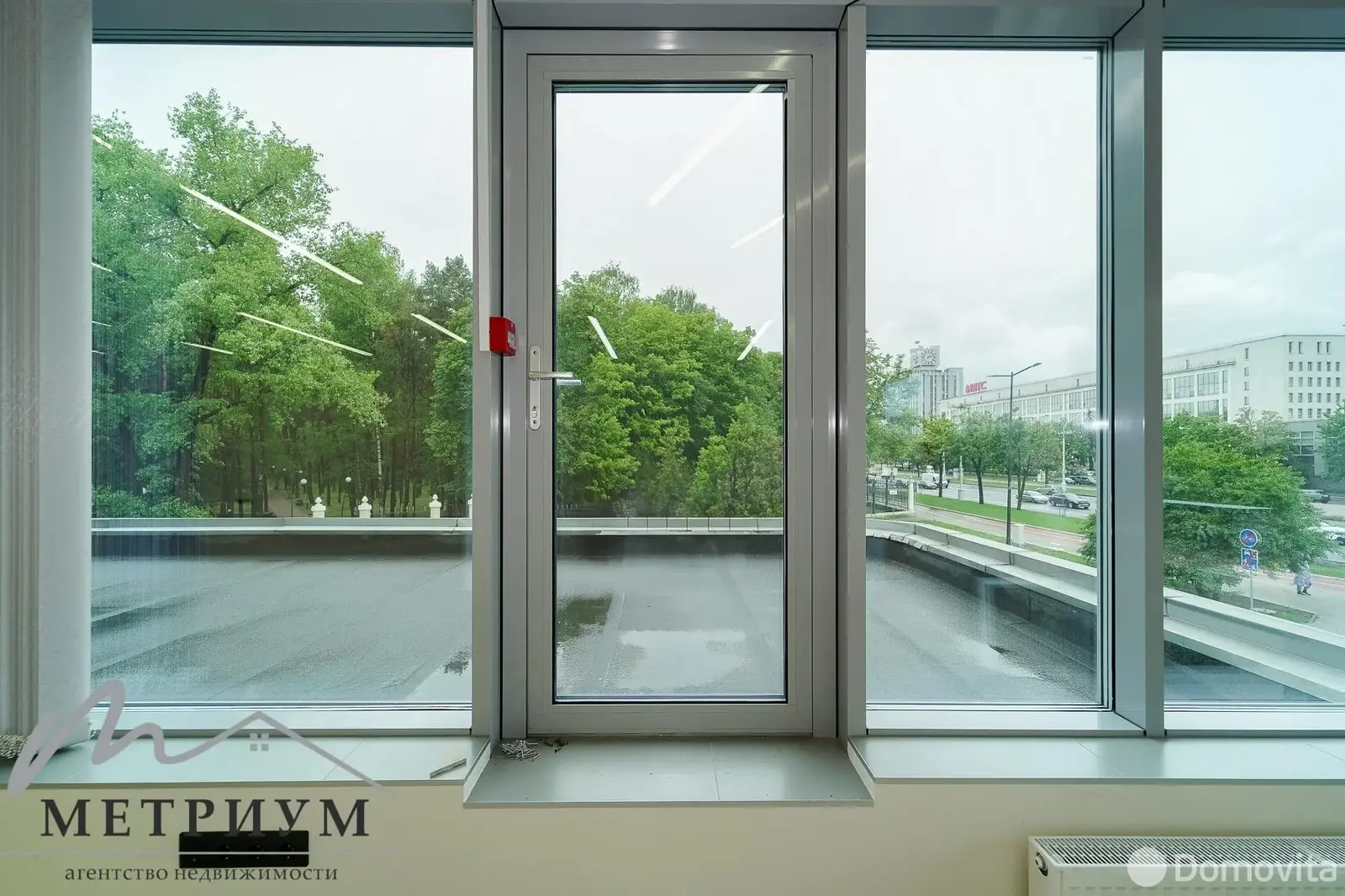 объект сферы услуг, Минск, пр-т Независимости, д. 84/А, стоимость аренды 9 363 р./мес.