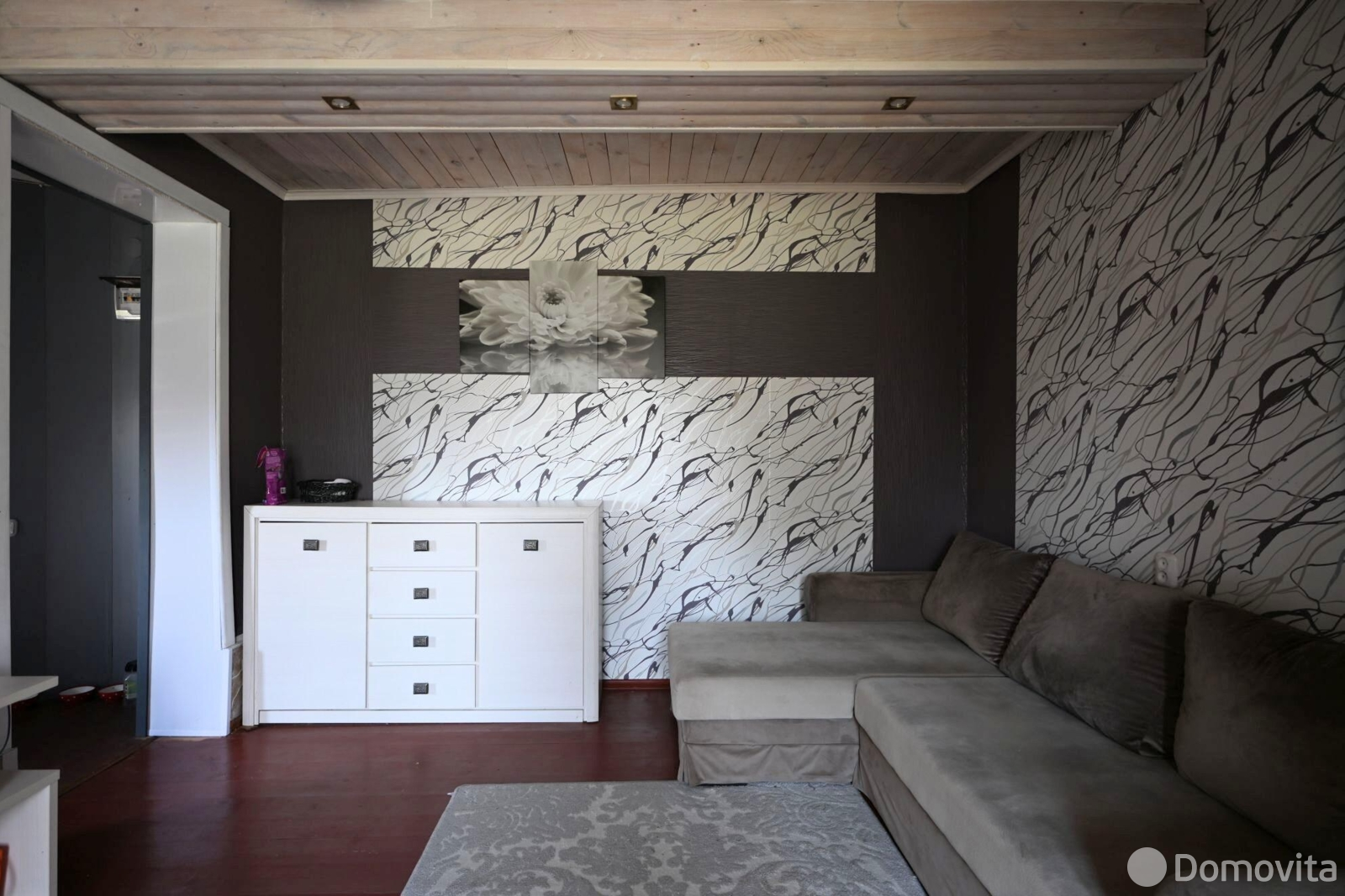 коттедж, Черняховский, пер. Озёрный, д. 3