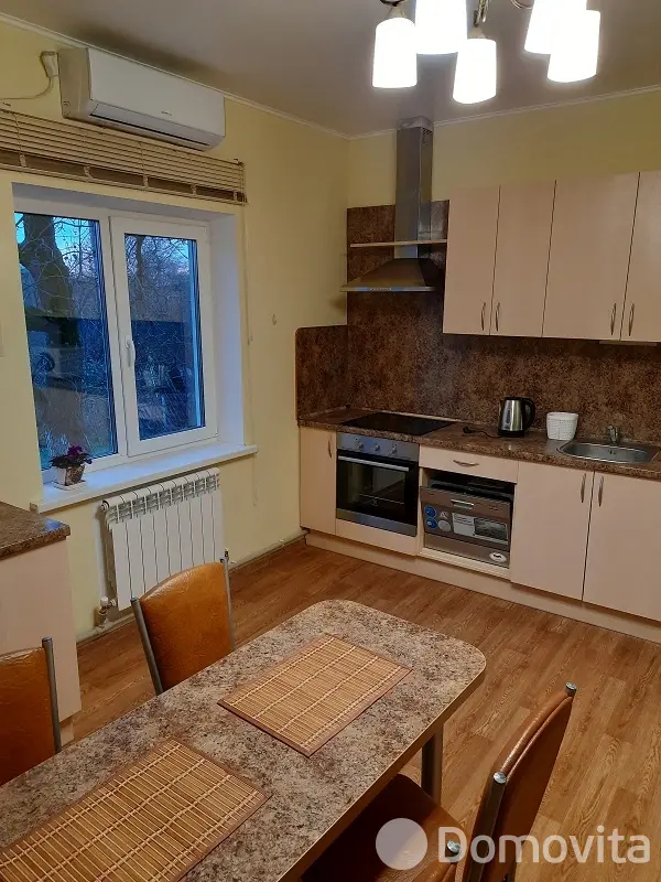 квартира, Минск, пер. Трубный 1-й, д. 27, стоимость аренды 1 500 р./мес.