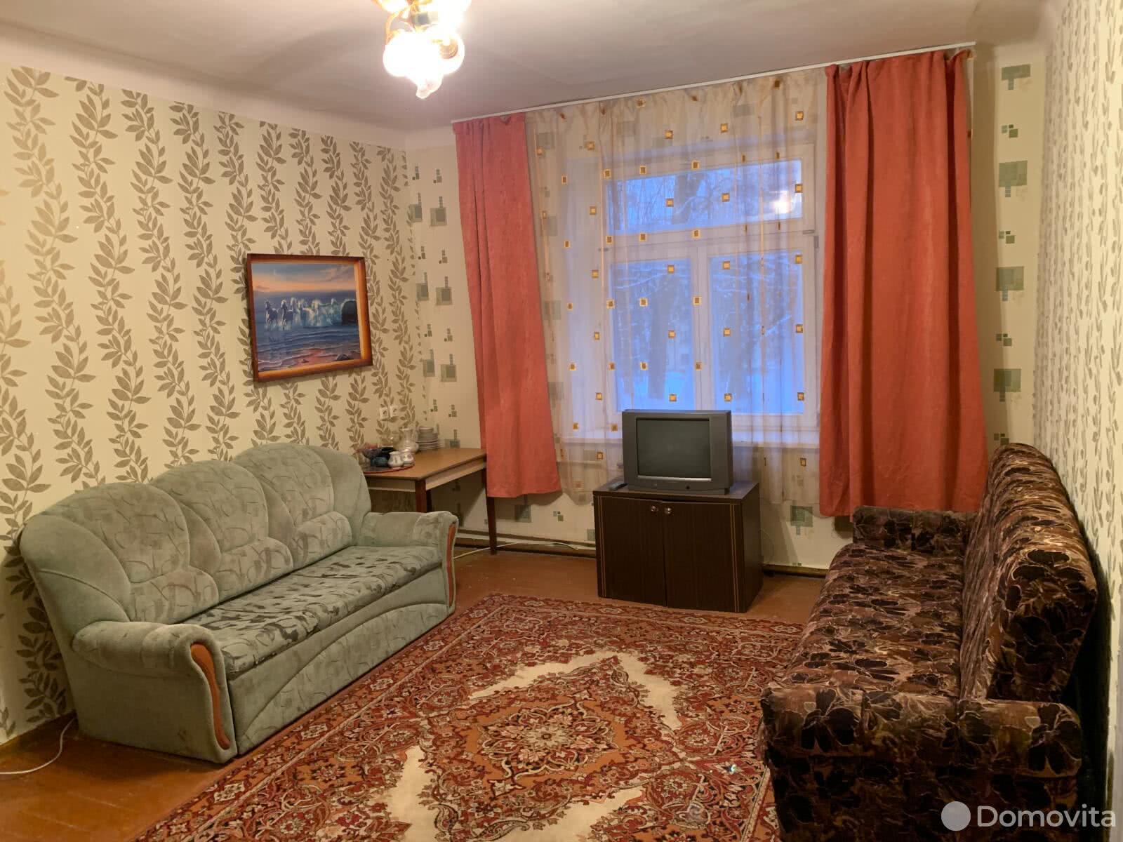Снять 2-комнатную квартиру в Минске, ул. Розы Люксембург, д. 136, 250USD, код 139036 - фото 1