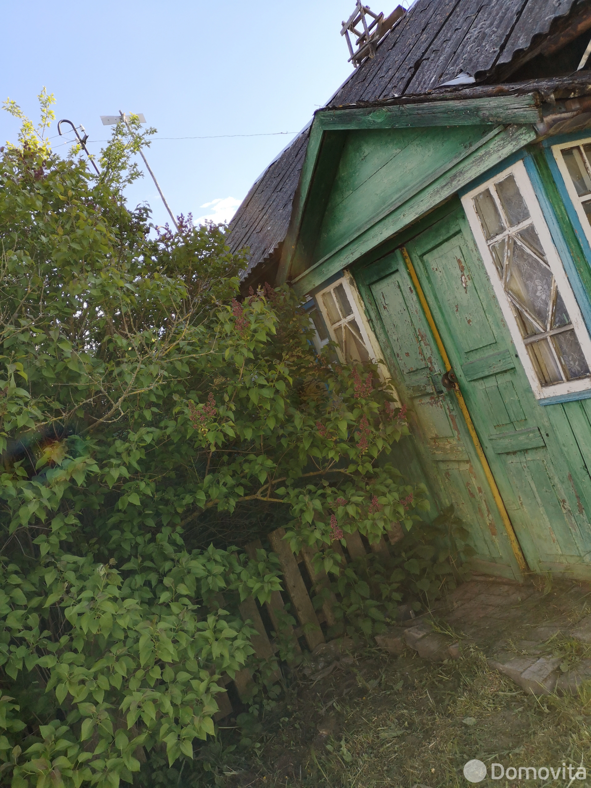 дом, Стайки, ул. Центральная, д. 15 