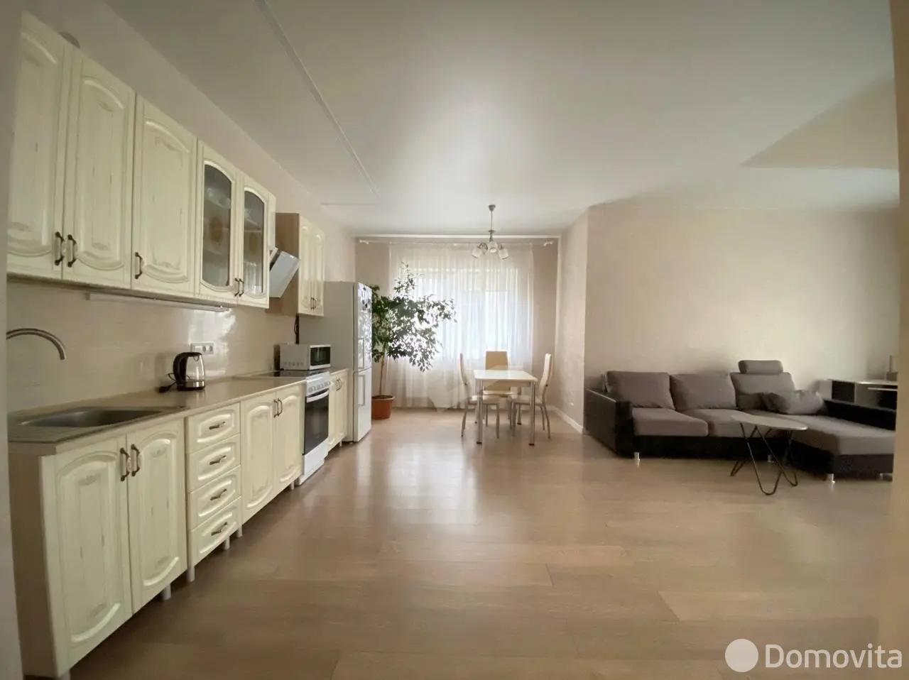 квартира, Минск, ул. Максима Богдановича, д. 52Б, стоимость аренды 1 989 р./мес.