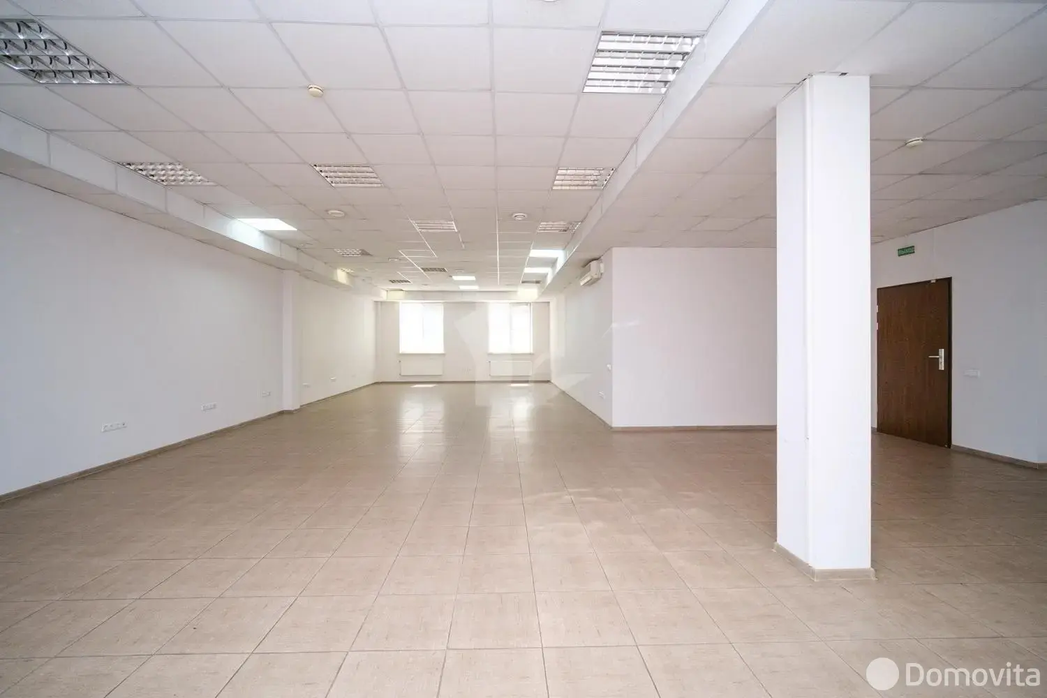 Помещение под сферу услуг в Минске, ул. Якуба Коласа, д. 37, код 4053 - фото 1