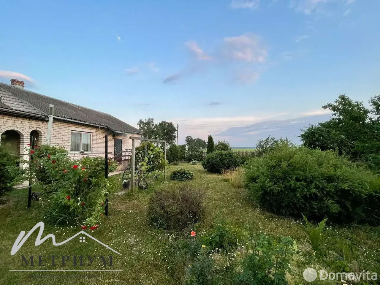 дом, Любишино, ул. Садовая