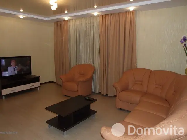 квартира, Минск, ул. Нововиленская, д. 13А в Центральном районе