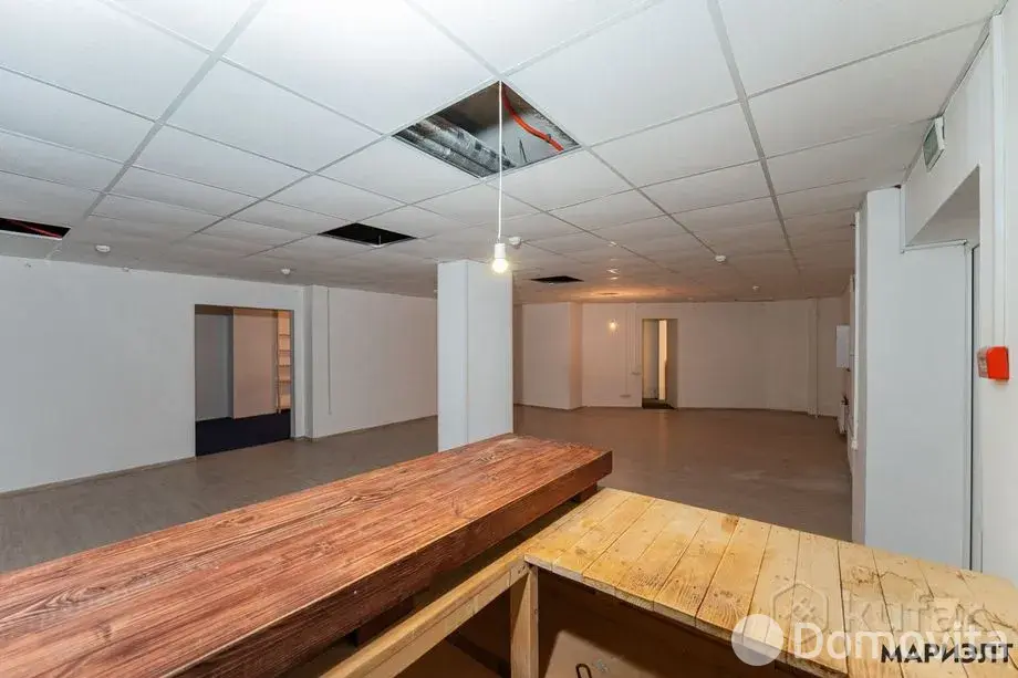 объект сферы услуг, Минск, ул. Неманская, д. 2 без посредников