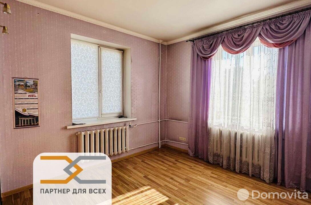 Купить 3-комнатную квартиру в Слуцке, ул. Ленина, д. 122, 34000 USD, код: 933747 - фото 1