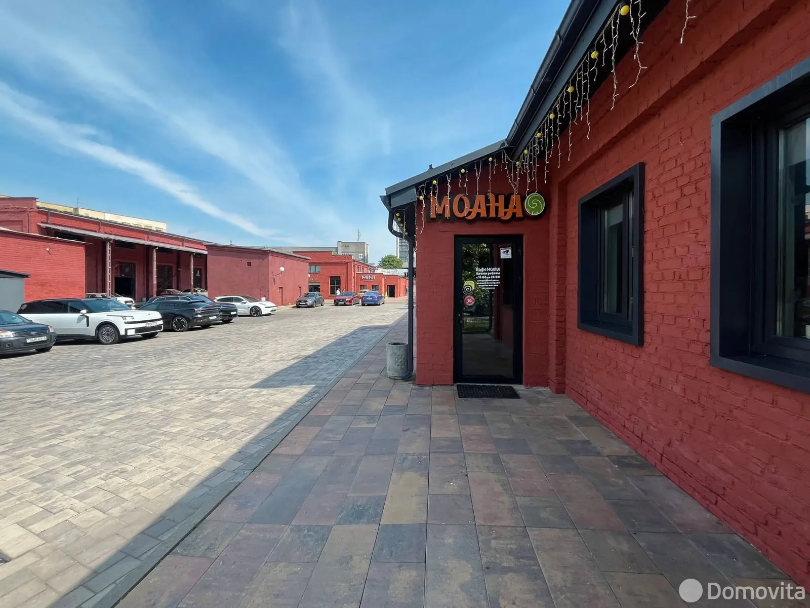 объект сферы услуг, Минск, пр-т Машерова, д. 15 к7 на ст. метро Площадь Победы