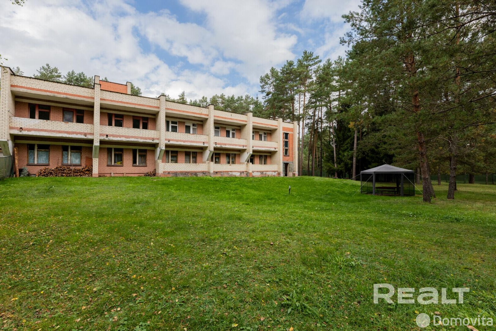 Купить помещение под сферу услуг в Ракове, ул. Боровая - фото 2