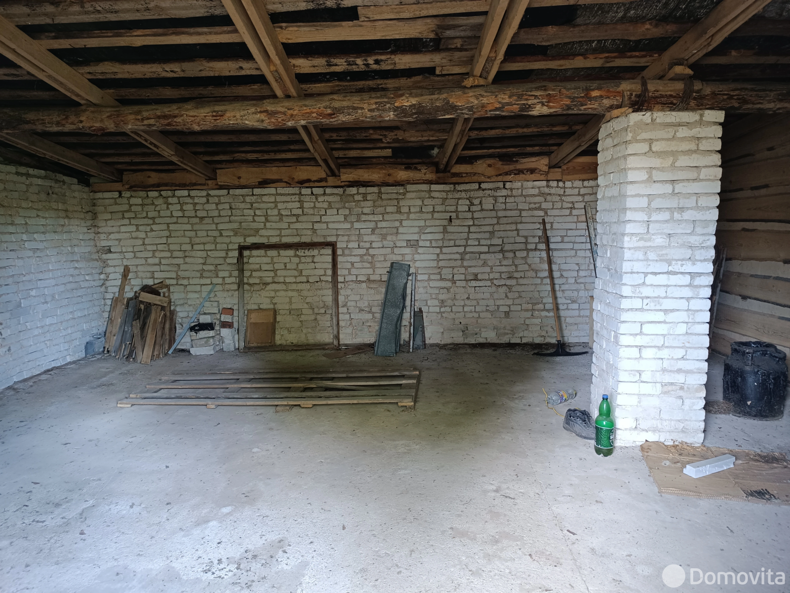 коттедж, Мокрица,