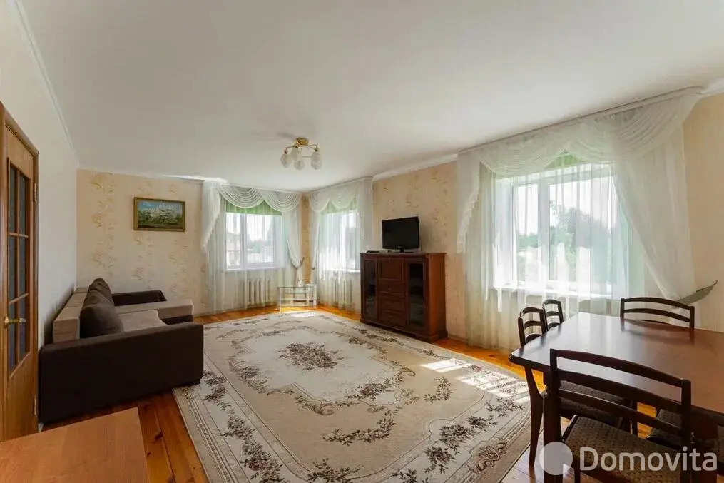 дом, Юхновка, ул. Дачная 