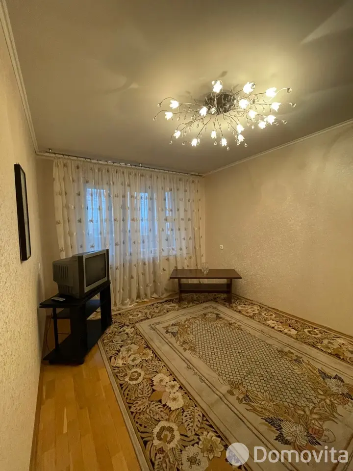 квартира, Минск, ул. Пимена Панченко, д. 52, стоимость аренды 1 300 р./мес.