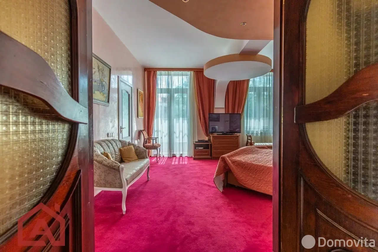 Снять 4-комнатную квартиру в Минске, ул. Красная, д. 22, 1200USD, код 146197 - фото 24