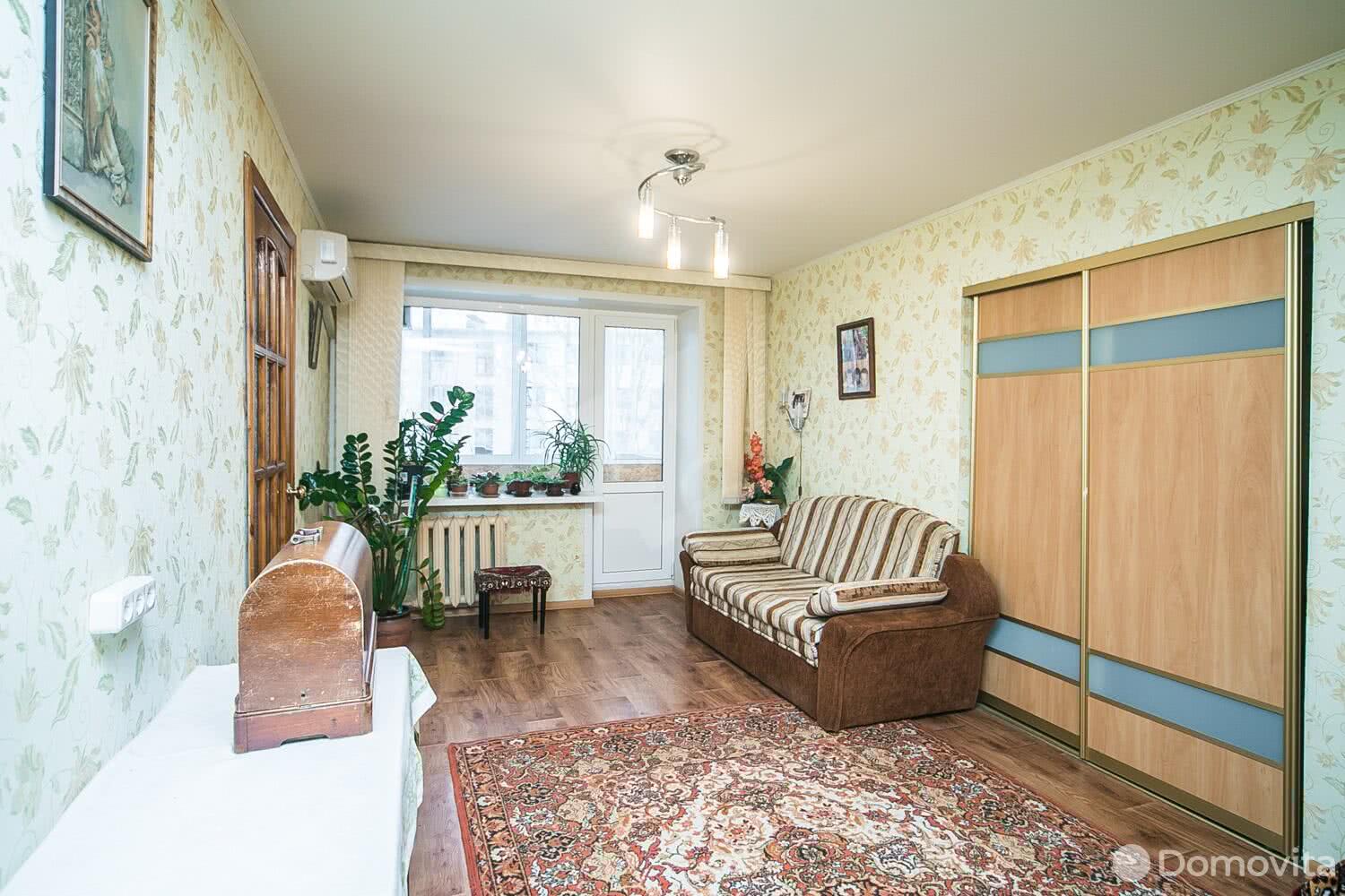 квартира, Минск, ул. Сурикова, д. 23, стоимость продажи 175 436 р.