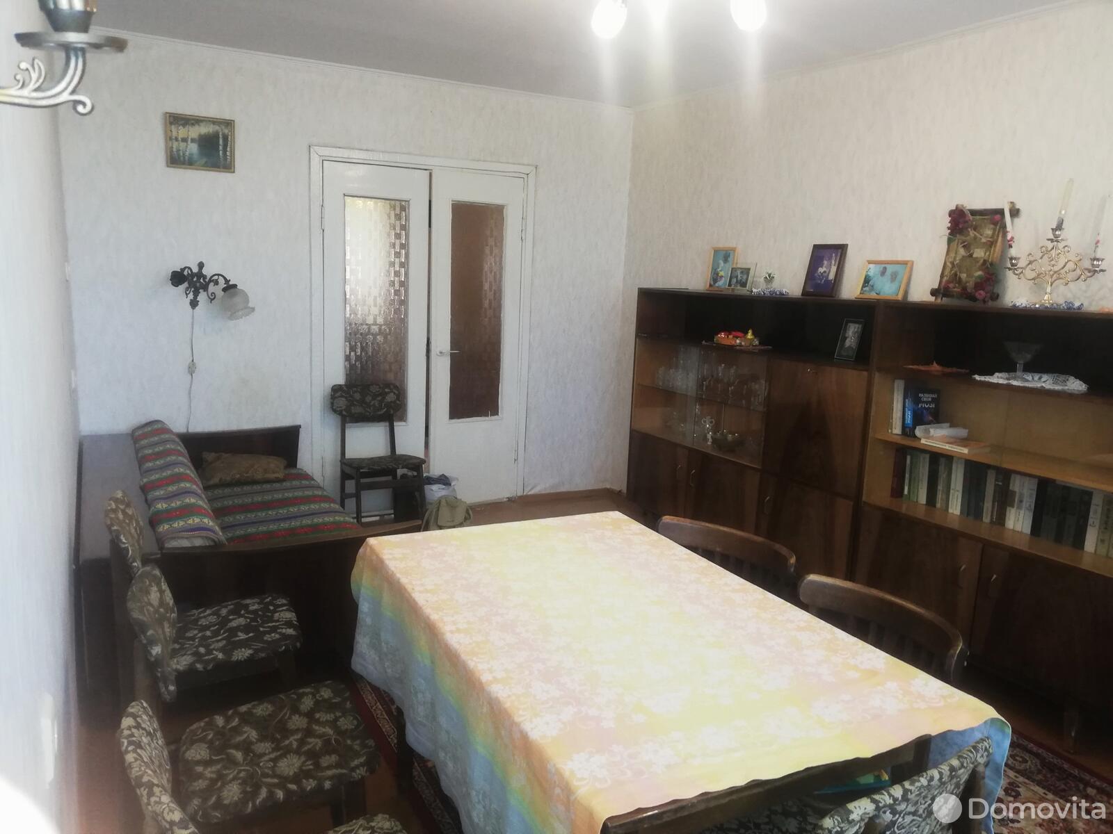 Продажа 3-комнатной квартиры в Сморгони, ул. Кирова, д. 5, 28000 USD, код: 902835 - фото 1