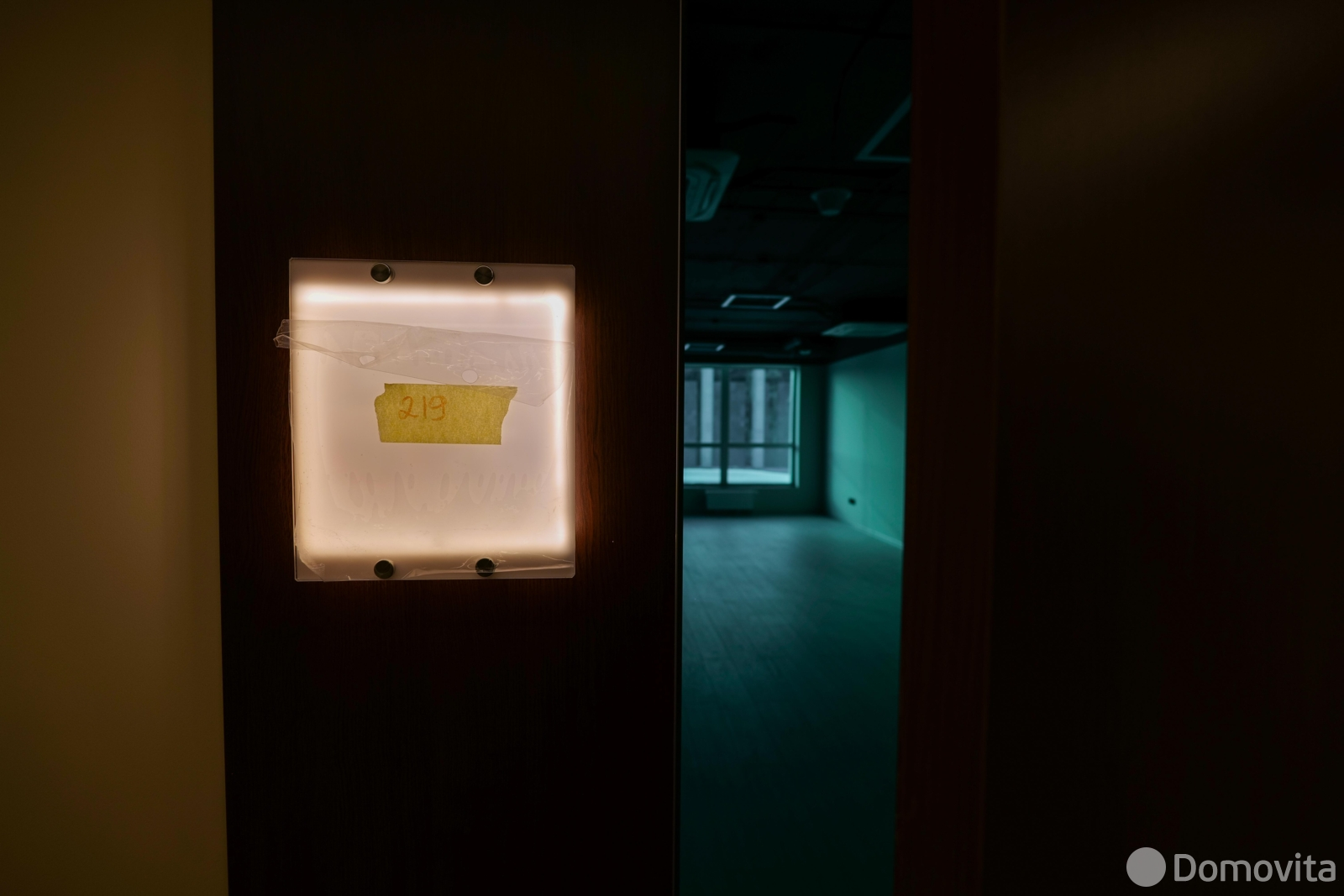 офис, Минск, ул. Интернациональная, д. 38, стоимость аренды 3 271 р./мес.