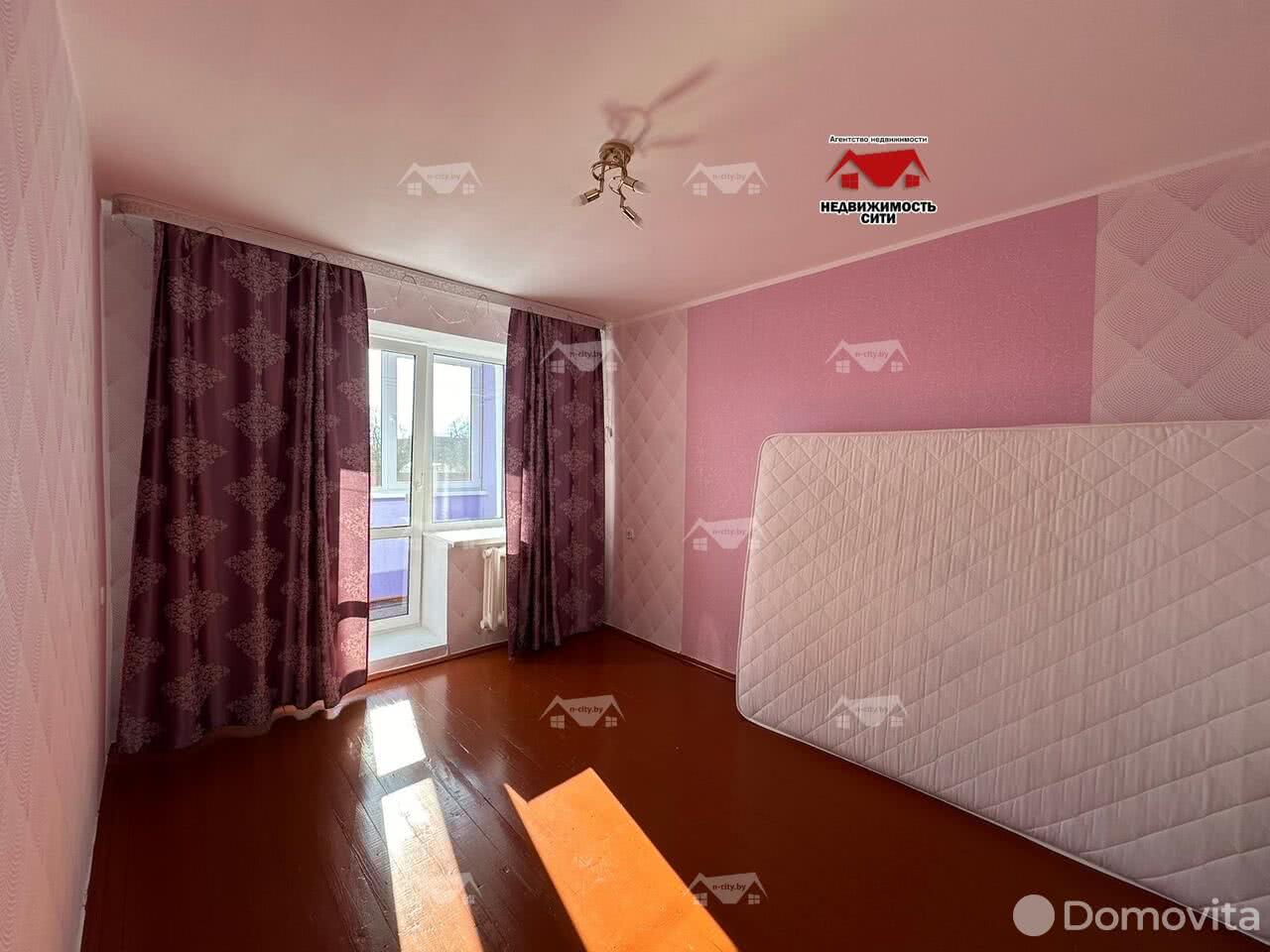 Продажа 4-комнатной квартиры в Горках, ул. Строителей, д. 1, 32000 USD, код: 991314 - фото 3