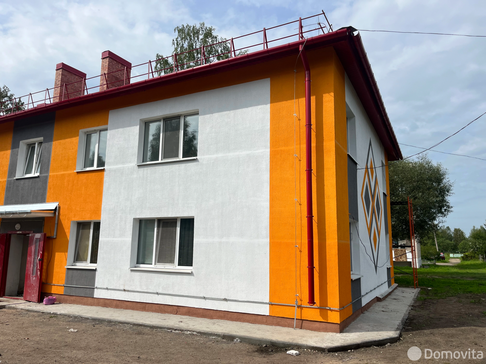 Продажа 2-комнатной квартиры в Старом Селе, ул. Ерзикова, д. #24 - фото 1