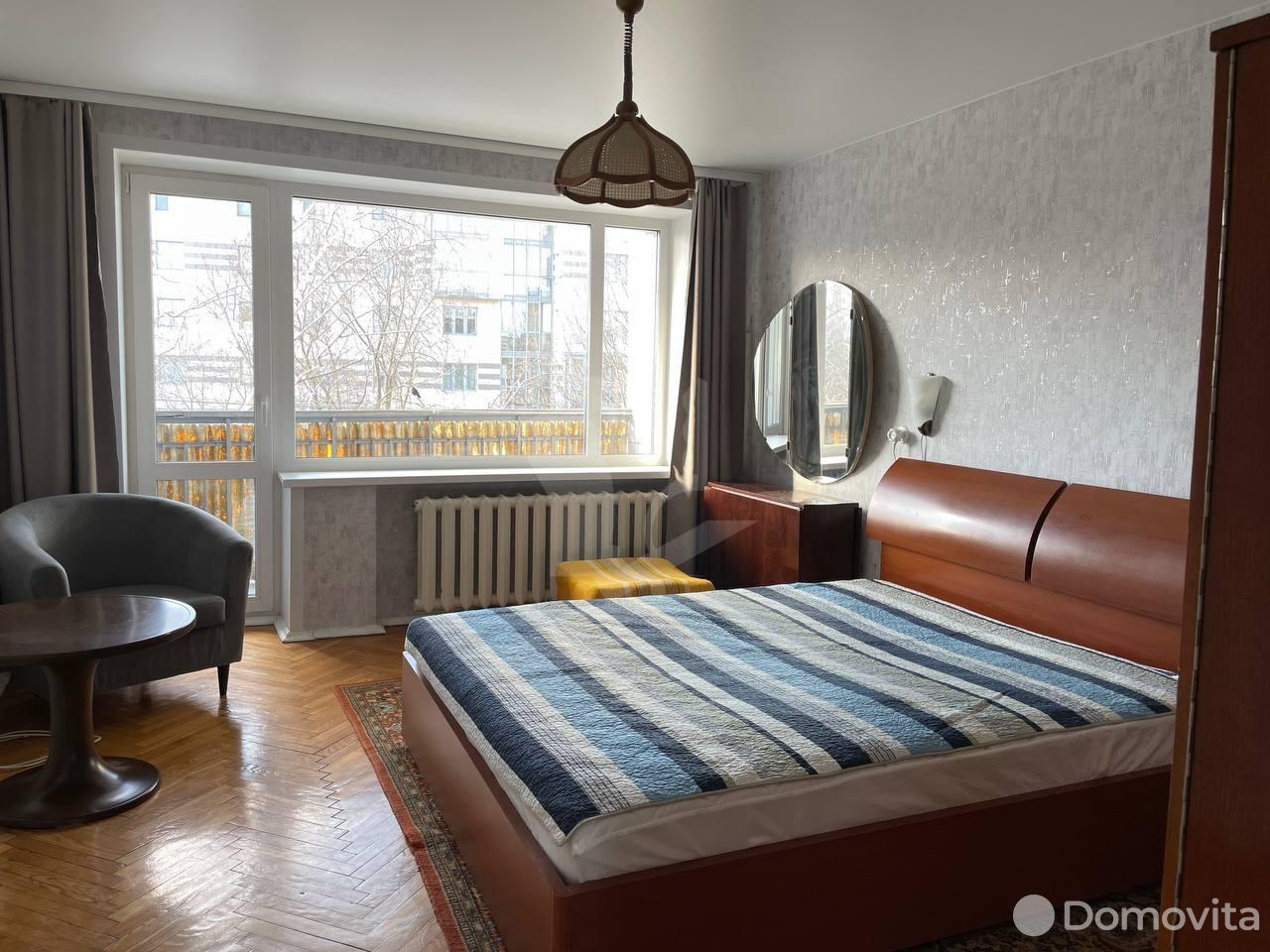 Снять 3-комнатную квартиру в Минске, ул. Романовская Слобода, д. 9, 500USD, код 138360 - фото 1