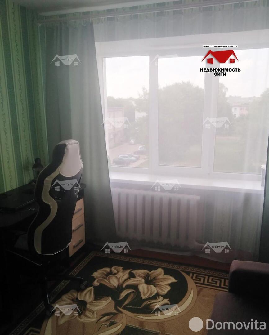 Продажа 4-комнатной квартиры в Ошмянах, ул. Строителей, д. 8, 33000 USD, код: 831549 - фото 2