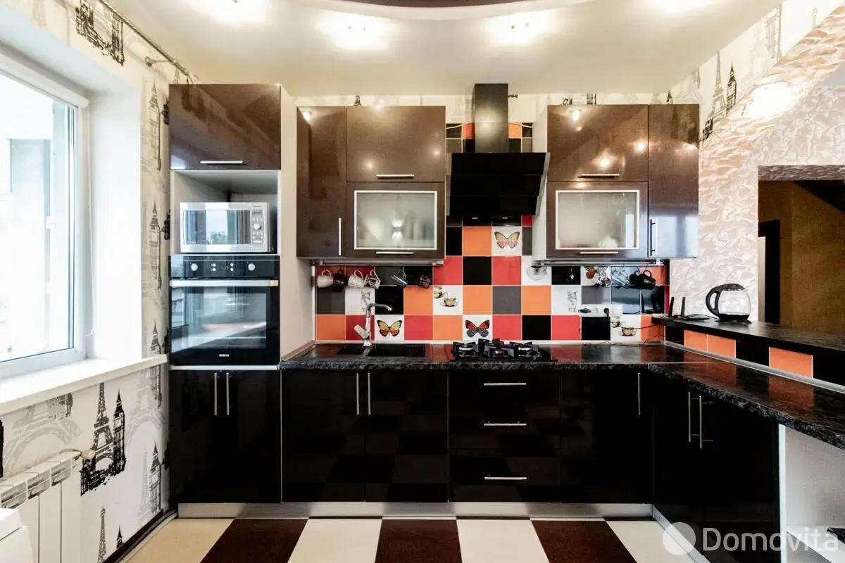 дом, Большой Тростенец, ул. Школьная