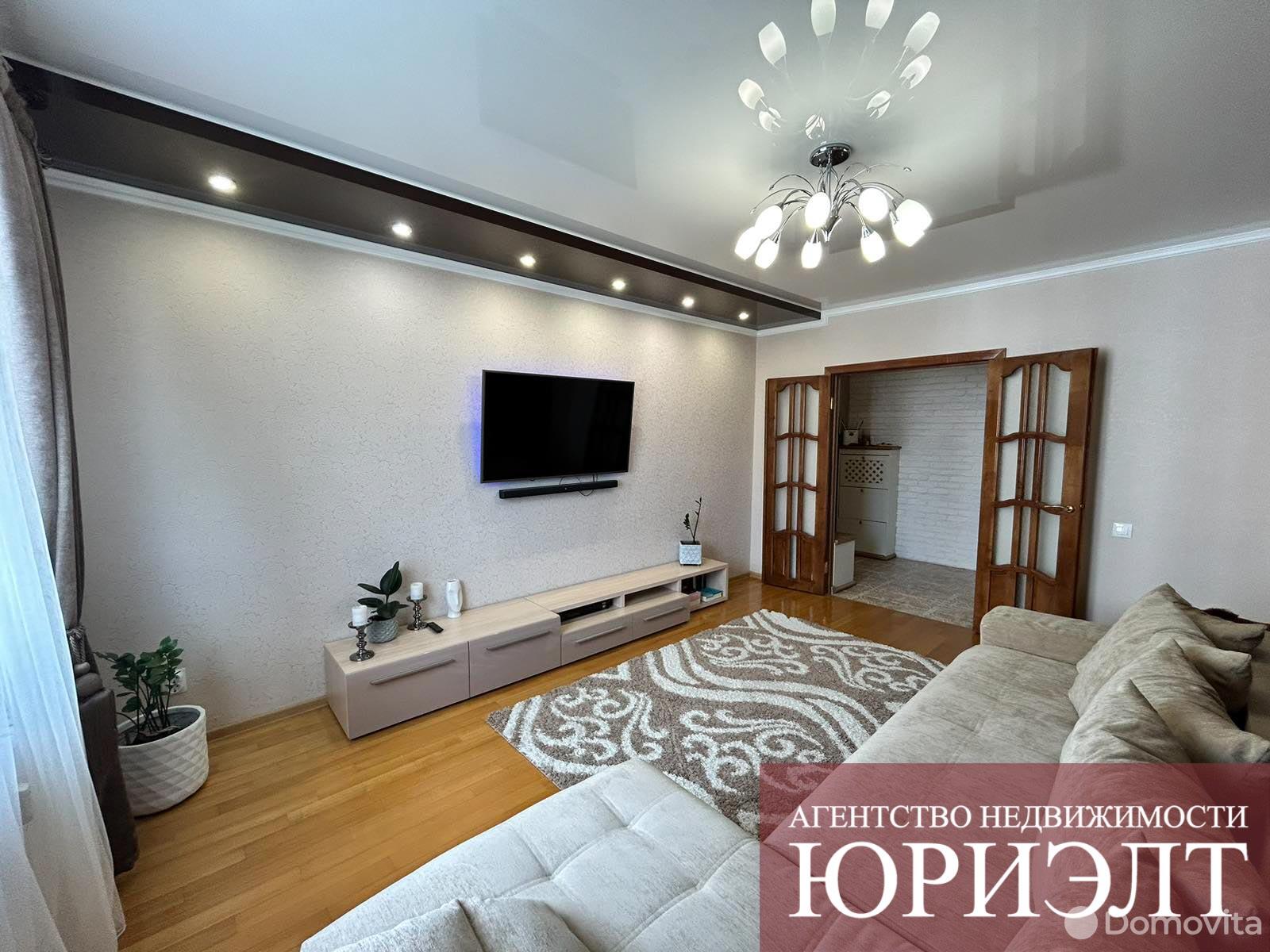 Купить 3-комнатную квартиру в Бресте, ул. Суворова, д. 1, 76700 USD, код: 1009379 - фото 2