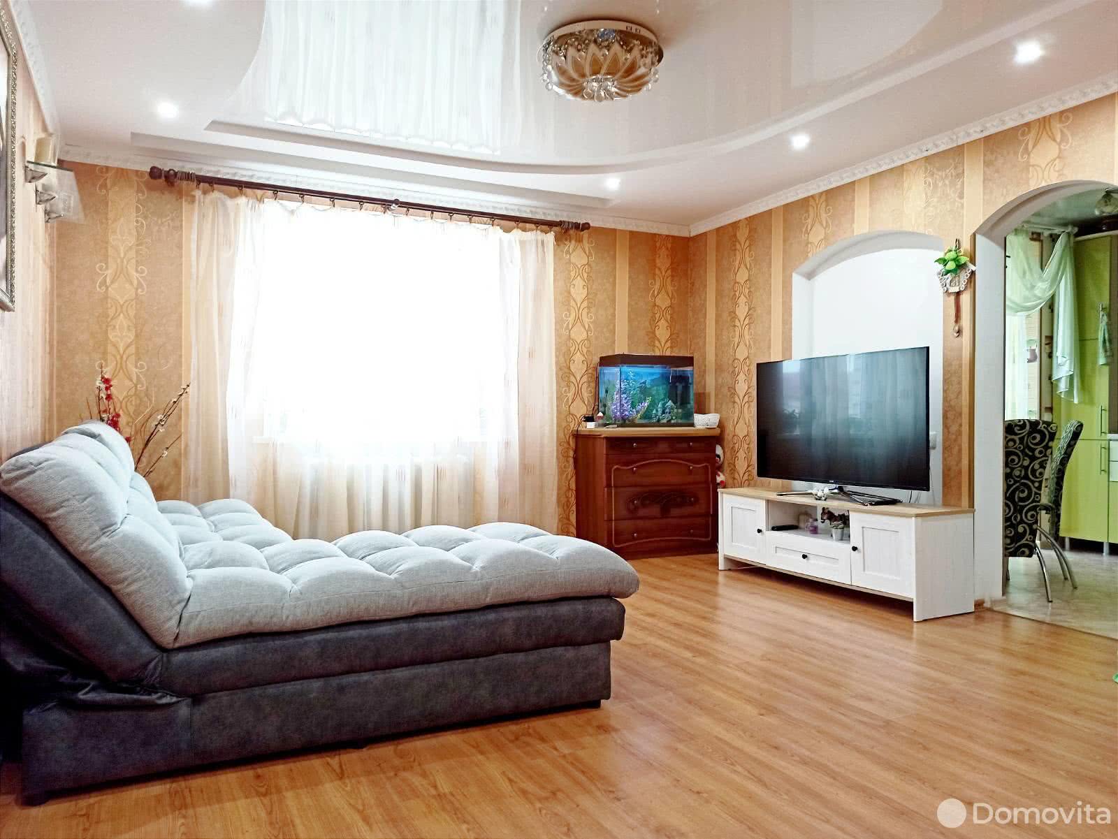 Купить 3-комнатную квартиру в Городке, ул. Комсомольская, д. 21А, 29990 USD, код: 999851 - фото 4