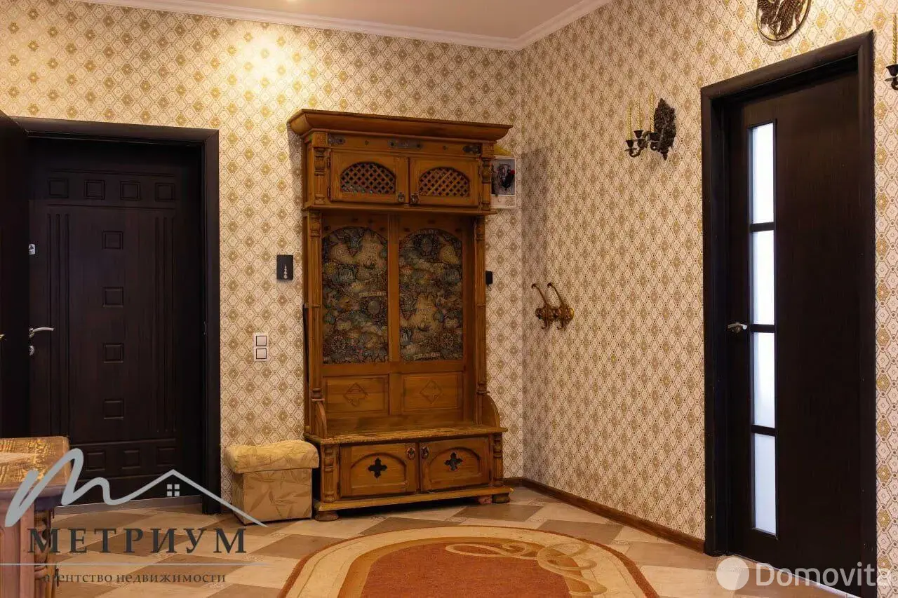 дом, Ратомка, ул. Осенняя 