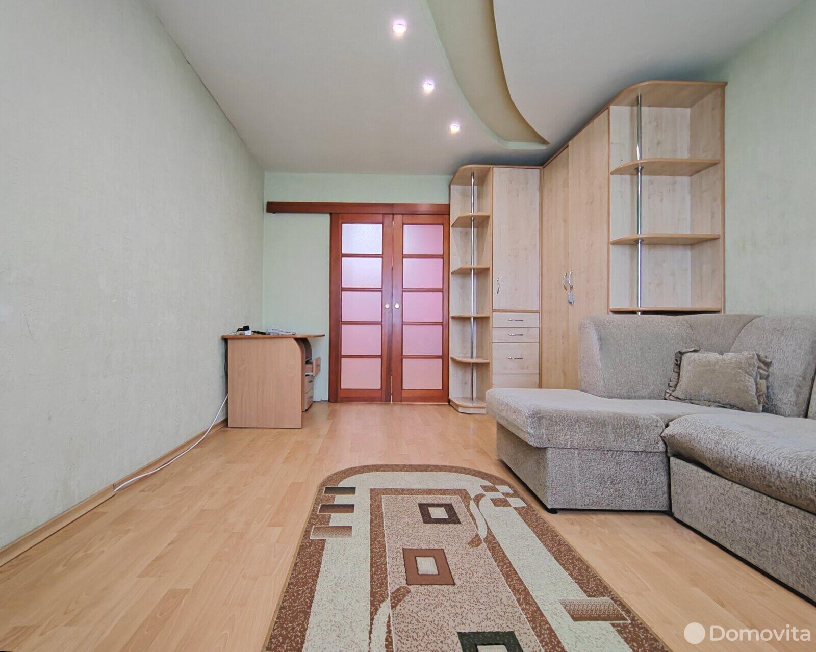 Продажа 2-комнатной квартиры в Борисове, ул. Лопатина, д. 148, 43000 USD, код: 961874 - фото 1