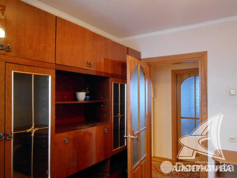 Продажа 3-комнатной квартиры в Бресте, ул. Октябрьской Революции, 54000 USD, код: 742534 - фото 2