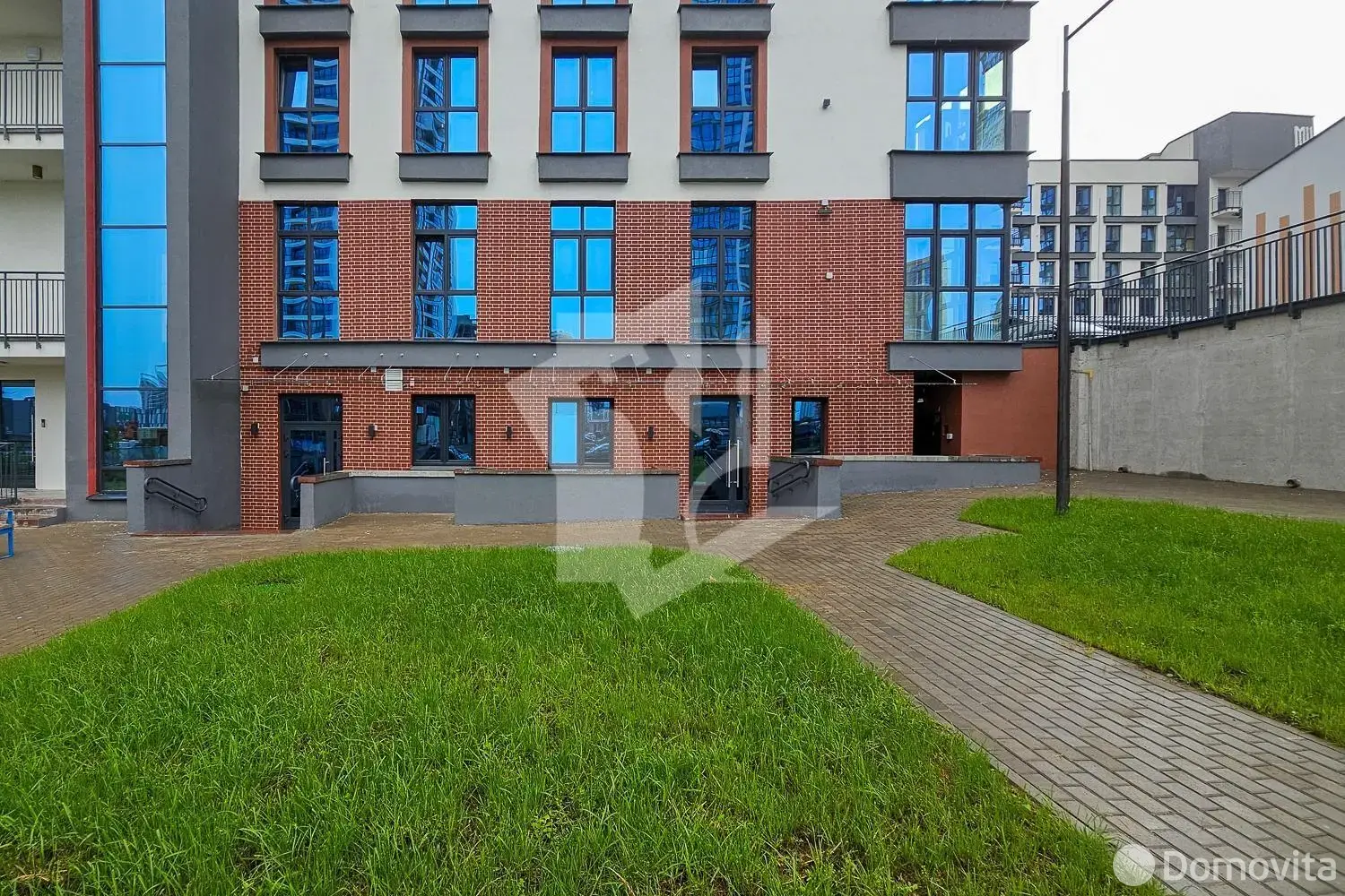 Аренда торгового помещения на ул. Игоря Лученка, д. 16 в Минске, 872EUR, код 967423 - фото 2